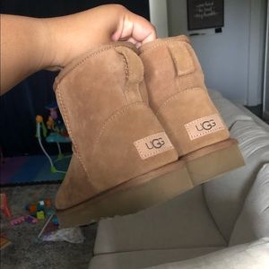 Brand New Short Mini UGGS